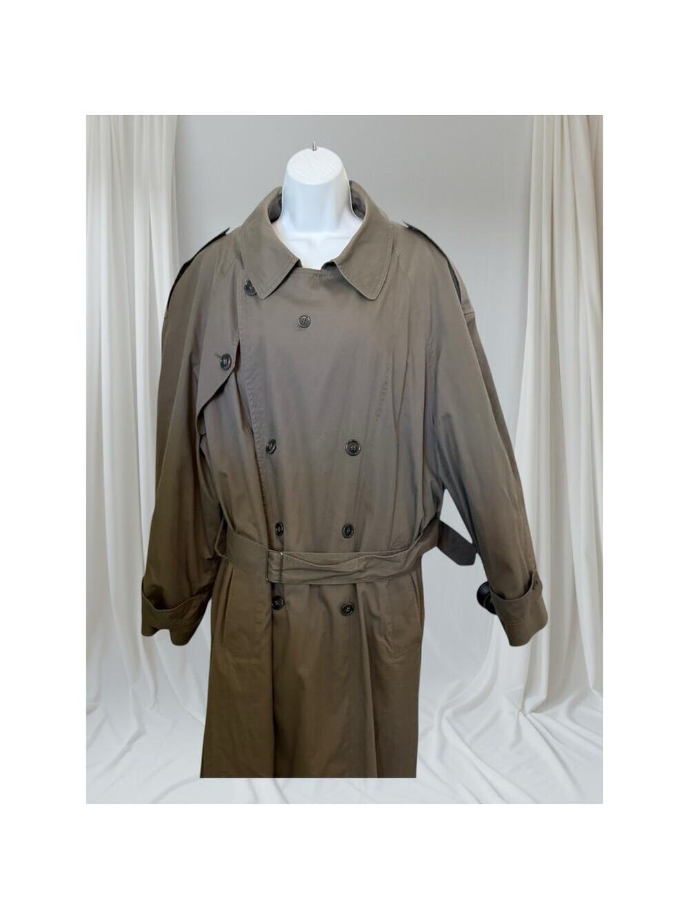 London Fog Men’s Trench Coat 44 Regular insulate Lined, Belted, Khaki Raincoat